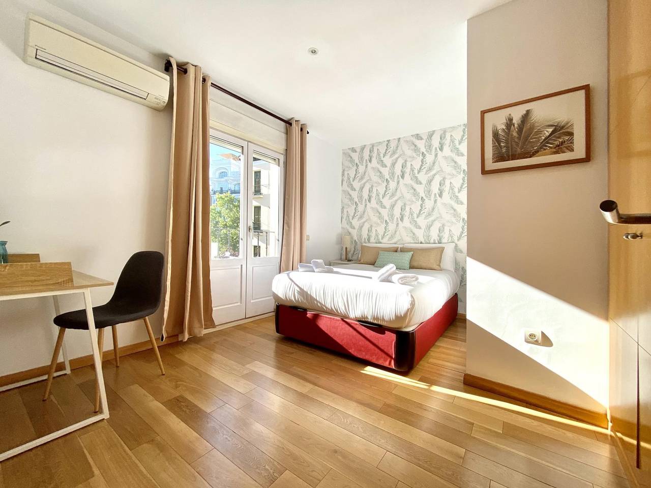 Apartamento vacacional entero, Charming Huertas Ii - 2 dormitorios, en la mejor zona, barrio de Las Letras in Centro (Madrid), Madrid