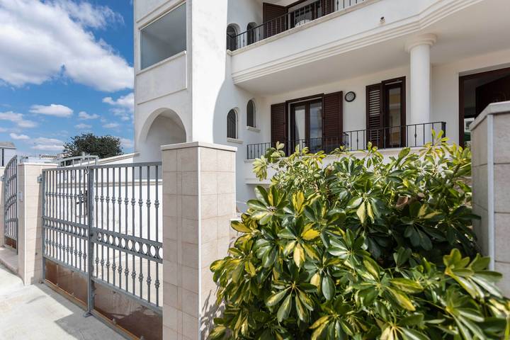 Villa per 8 persone, con Giardino a Racale