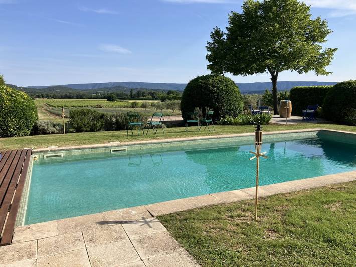 Gîte pour 9 personnes, avec jardin et terrasse, animaux acceptés à Joucas - 2