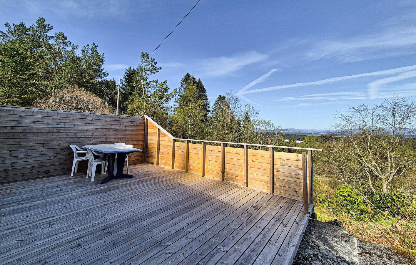 Ferienhaus für 6 Personen mit Terrasse in Radøy
