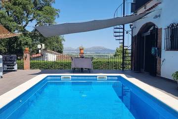 Finca für 4 Personen, mit Balkon und Garten in Pals