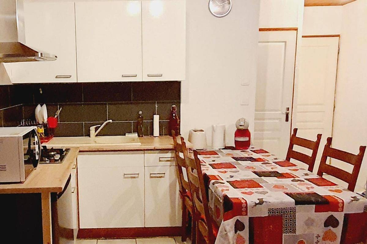 Appartement entier, One-Bedroom Apartment in Habère-Poche, Région de Thonon-les-Bains