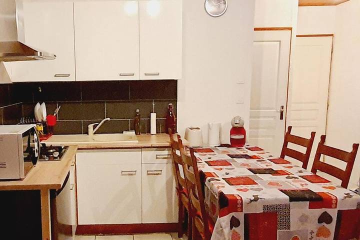 Gîte pour 5 personnes, avec terrasse et vue à Habère-Poche - 3