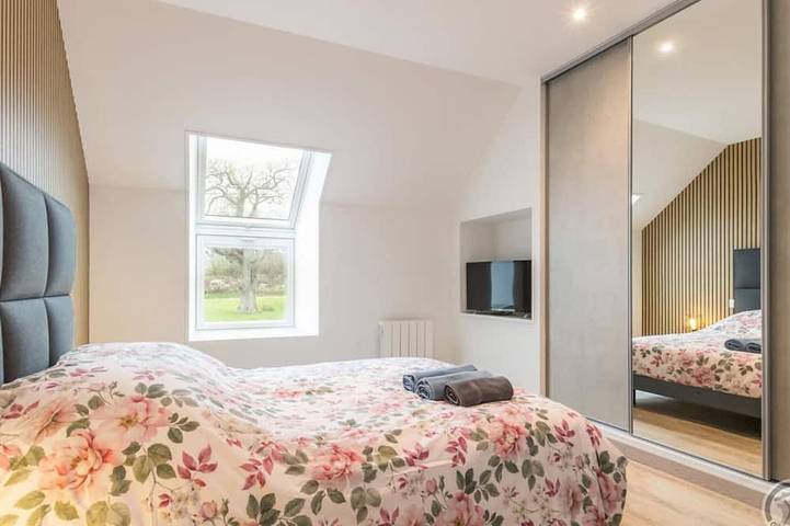 Gîte pour 4 personnes, avec jardin à Besneville - 3