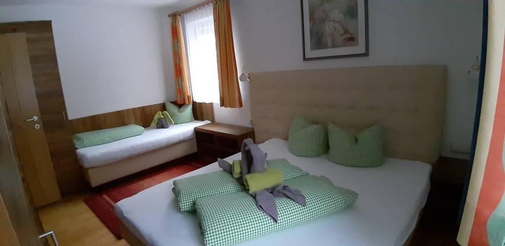 Entire holiday apartment, Ferienwohnung Christine Gundolf Nr. 2 in Kaunergrat, Arzl im Pitztal