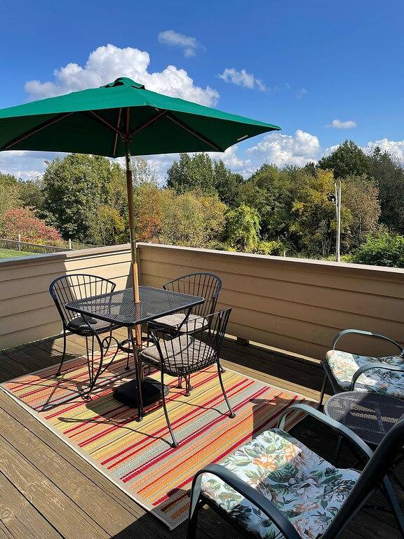 Ganze Wohnung, Sunridge / 7Springs: Ski In / Ski Out, Ski von Deck in Seven Springs, Pennsylvania