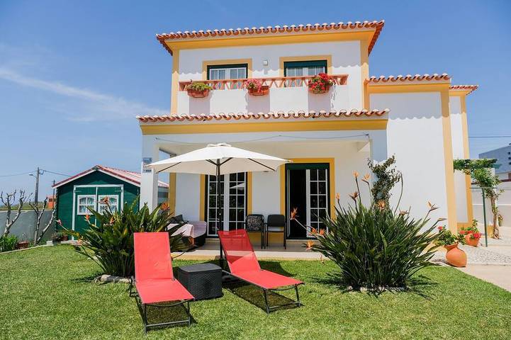 Casa de férias para 8 pessoas, com jardim, com animais de estimação em Encarnação