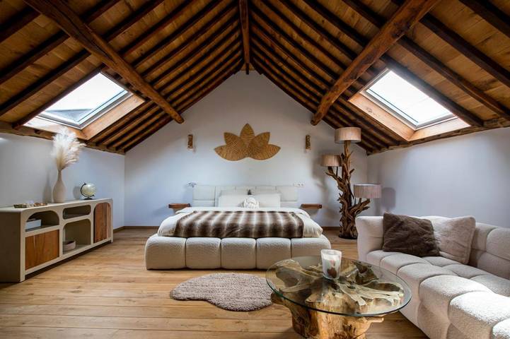 Chambre d’hôte pour 2 personnes, avec Terrasse et Jacuzzi ainsi que Piscine et Sauna à Thuin