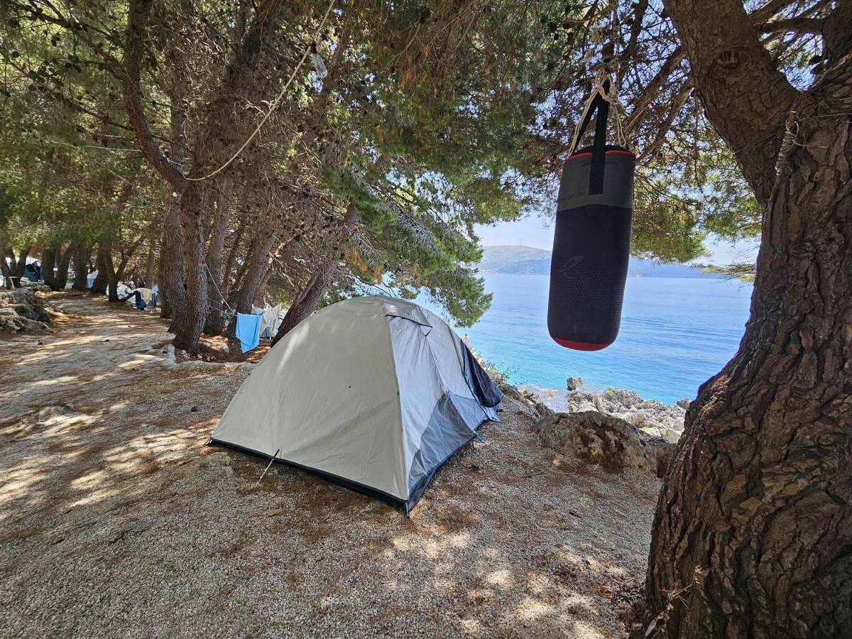 Pine Side Camp in Himarë, Vlorë