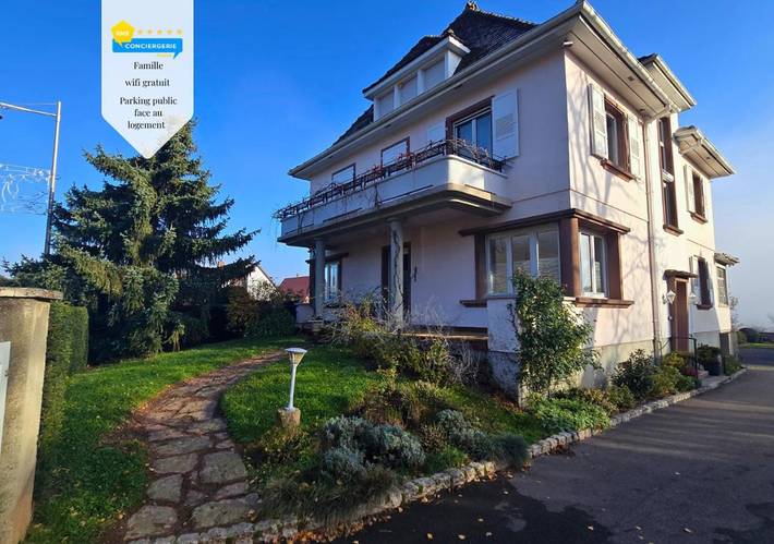 Gîte pour 7 personnes, avec terrasse à Kintzheim