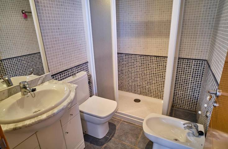 Location de vacances pour 11 personnes, avec jardin ainsi que vue et piscine dans Platja de l'Almadrava - 2