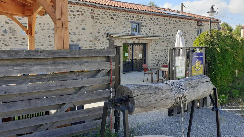 Chambre d’hôte pour 4 personnes, avec Jacuzzi et Jardin