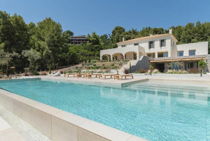Ferienhaus für 14 Personen, mit Meerblick und Balkon sowie Terrasse und Garten auf Skiathos - 2