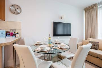 Holiday Rental for 4 People in Poole, Poole Harbour, Photo 2