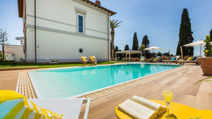 Villa for 8 people, with garden, with pets - 1