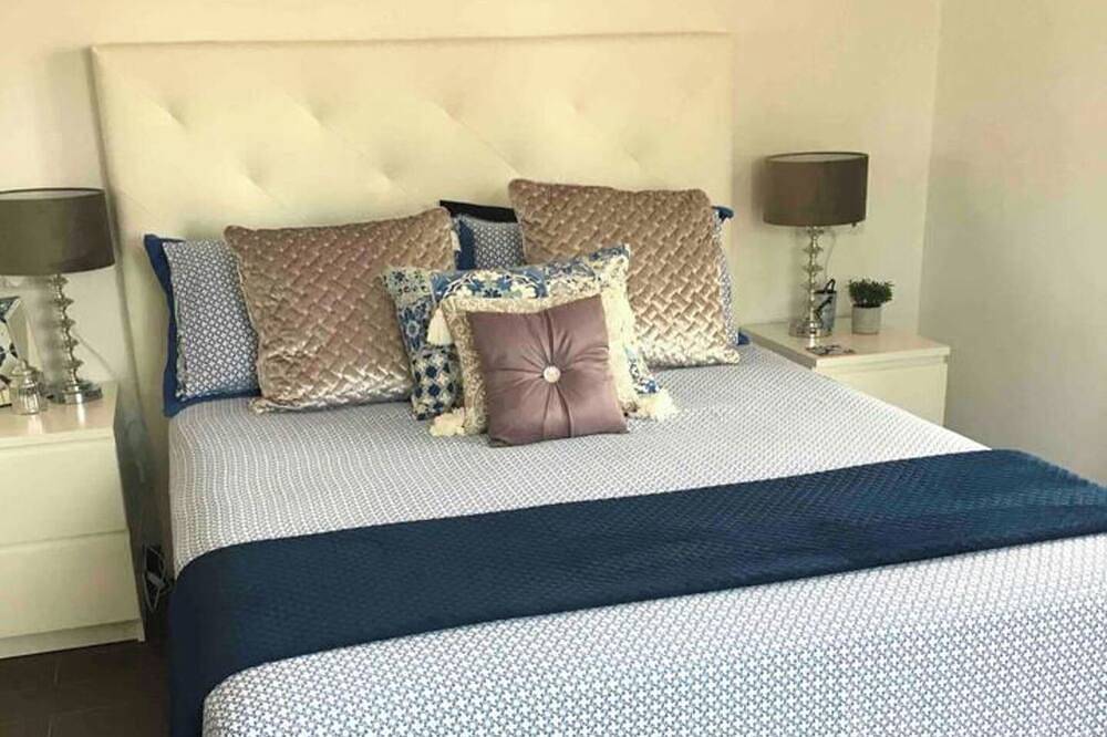 3 Bed Villa - Sleeps 6 - Pets - Parking - Wifi in Arboleas, Almería Province