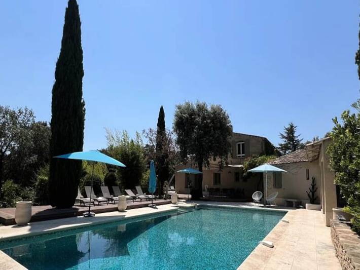 Gîte pour 10 personnes, avec jardin et terrasse à Mérindol - 2