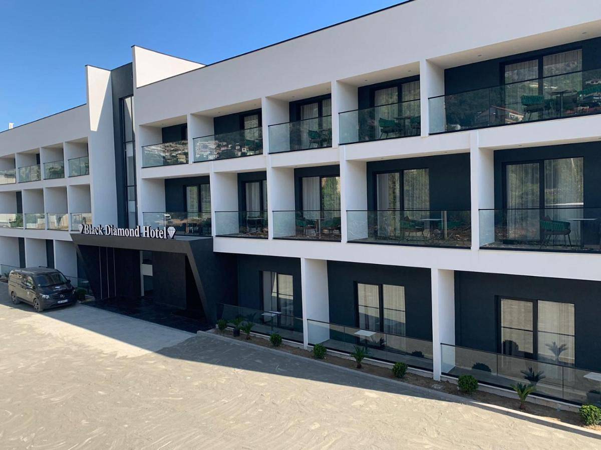 Black Diamond Hotel Dhermi in Dhërmi, Himarë