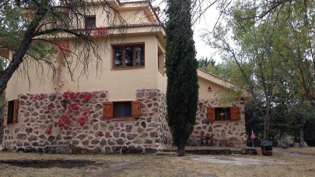 Four-Bedroom House in Sotosalbos, Provincia de Segovia