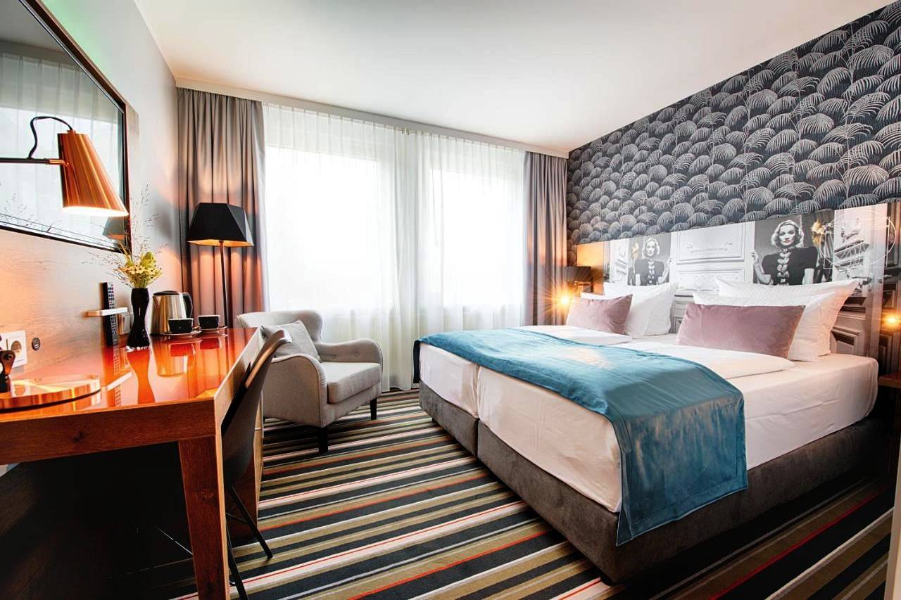 Hotel für 10 Personen mit Terrasse in Buckow, Berlin