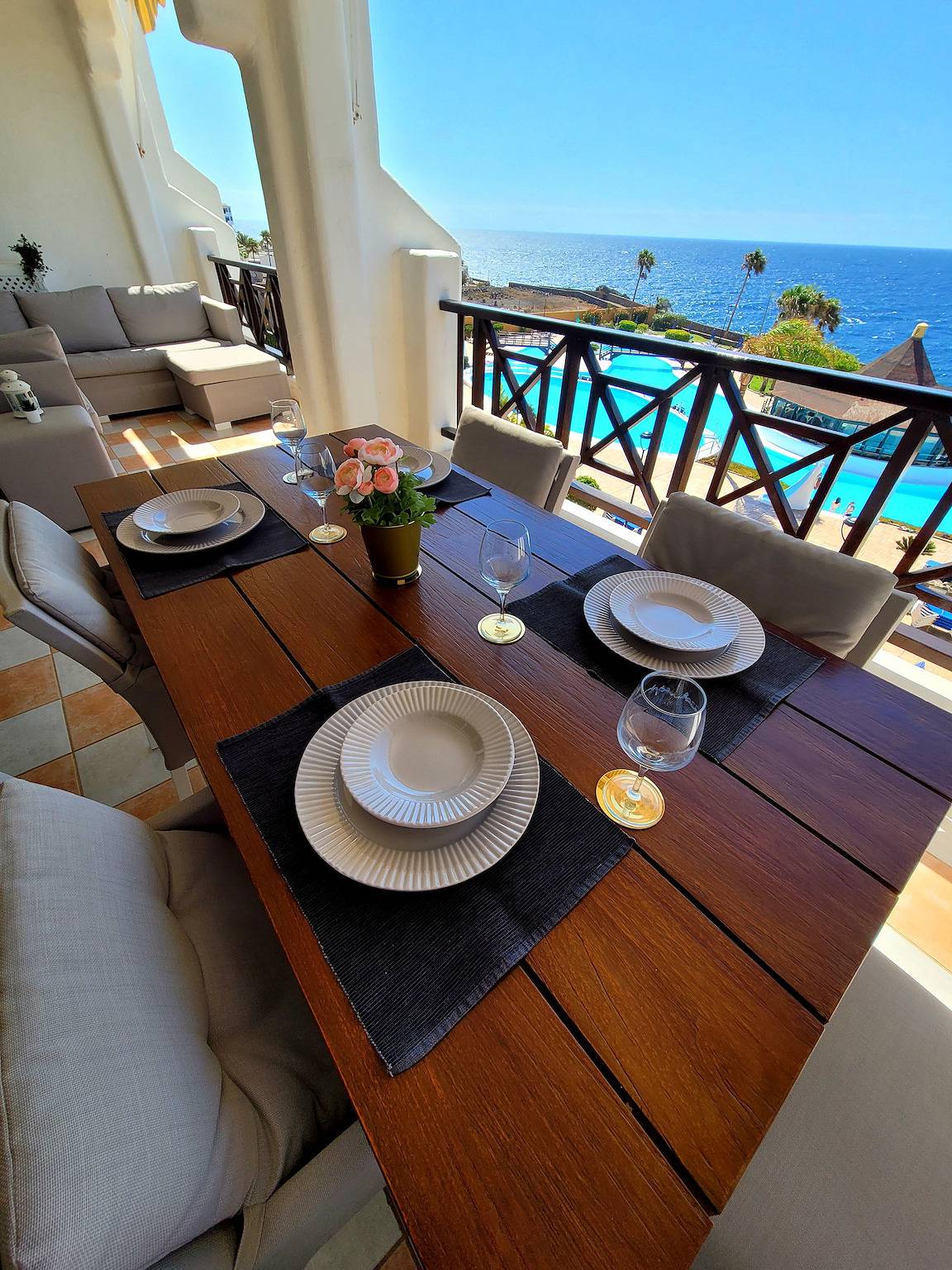 Ganze Wohnung, Luxus Apartment Rocas del Mar - Meerblick in Playa de LA BALLENA (Arona), Arona