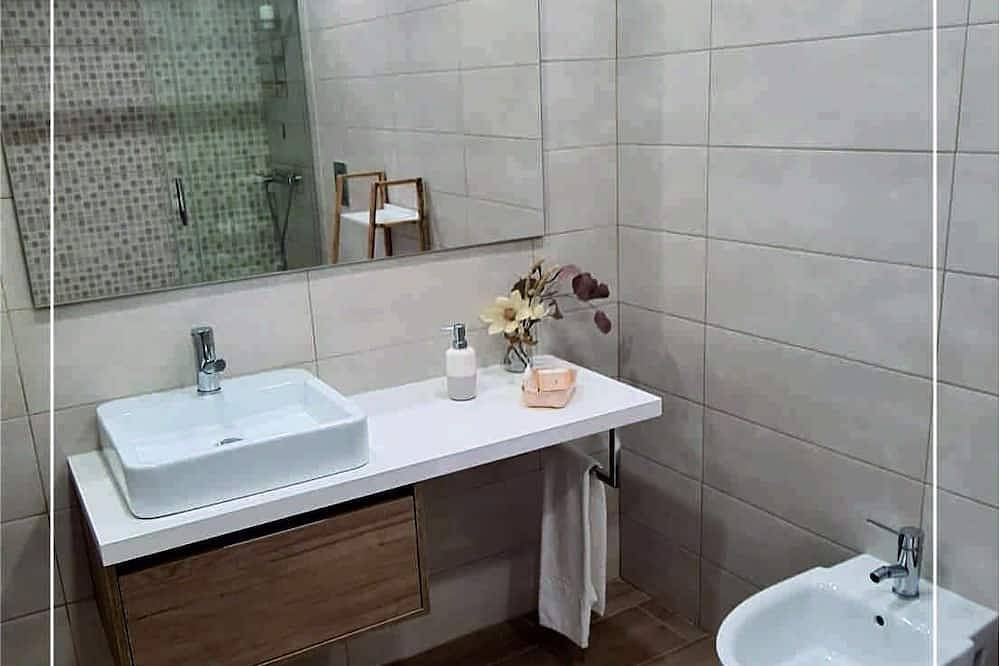 Entire apartment, House of Camellias in Viana do Castelo, Viana do Castelo District