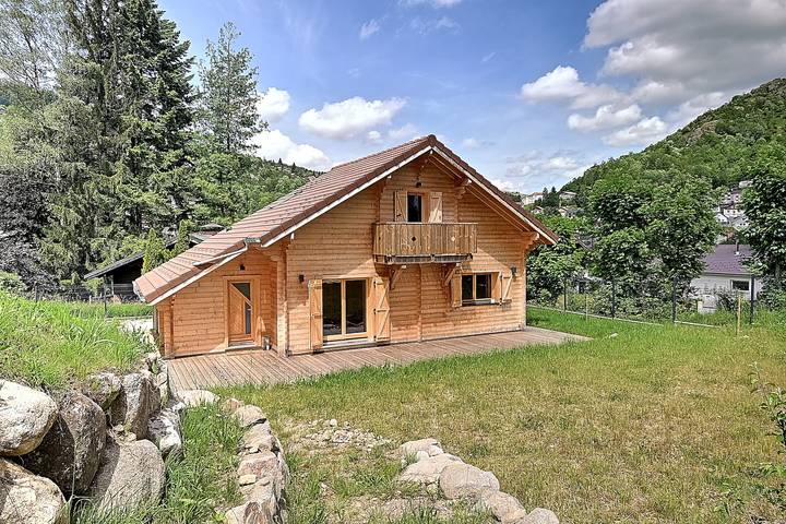 Maison pour 8 personnes, avec Balcon ainsi que Terrasse et Jardin dans Lac des Corbeaux