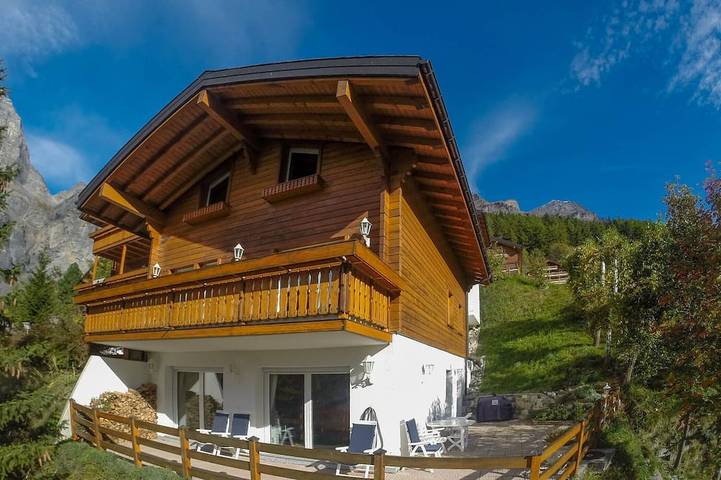 Location de vacances pour 7 personnes, avec Balcon dans Thermes Du Grand Hotel Regina