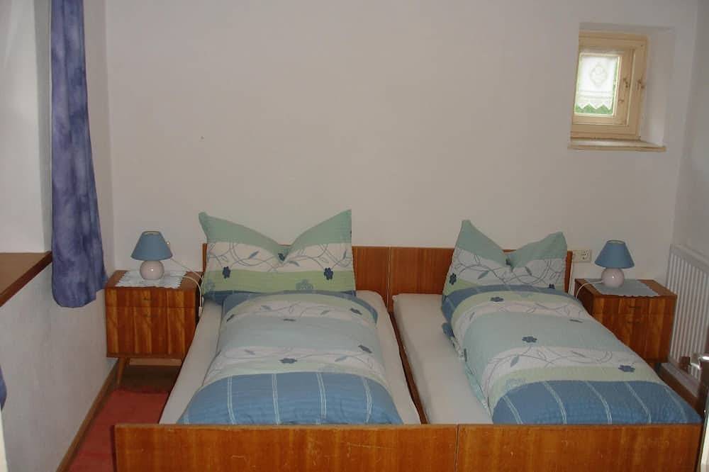 Ferienwohnung mit Schwedenofen und großer Terrasse in Schmirn, Innsbruck Land