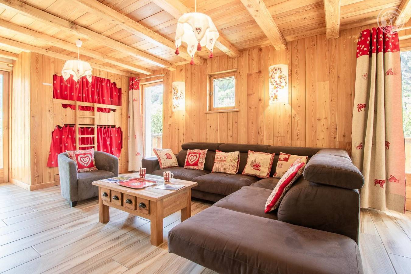 Appartement entier, Maison de vacances « La Pastourelle 1 » avec balcons et Wi-Fi ,au pied des pistes . in Bonneval-sur-Arc, Région de Saint-Jean-de-Maurienne