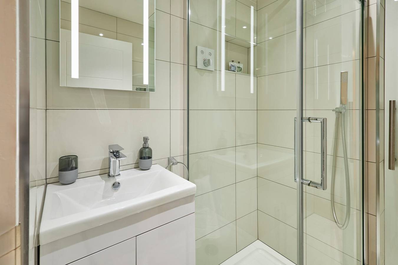 Entire apartment, Host & Stay | 3 Metropole Towers in Whitby, North York Moors National Park