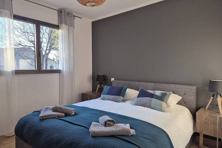 Location de vacances pour 5 personnes, avec Jacuzzi ainsi que Terrasse et Jardin à La Roque-sur-Pernes - 3