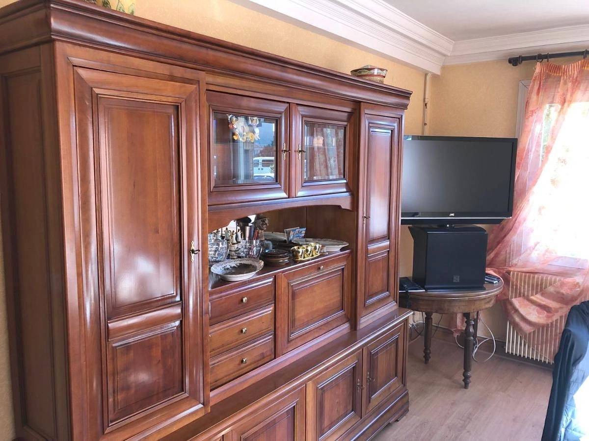 Appartement entier, Appartement de vacances pour 6 personnes avec terrasse in Issoire, Région de Besse-et-Saint-Anastaise