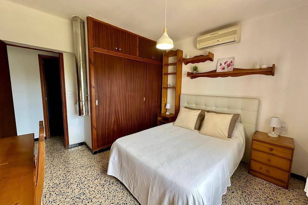 Country House with Ocean Views in Llucalcari, Deià
