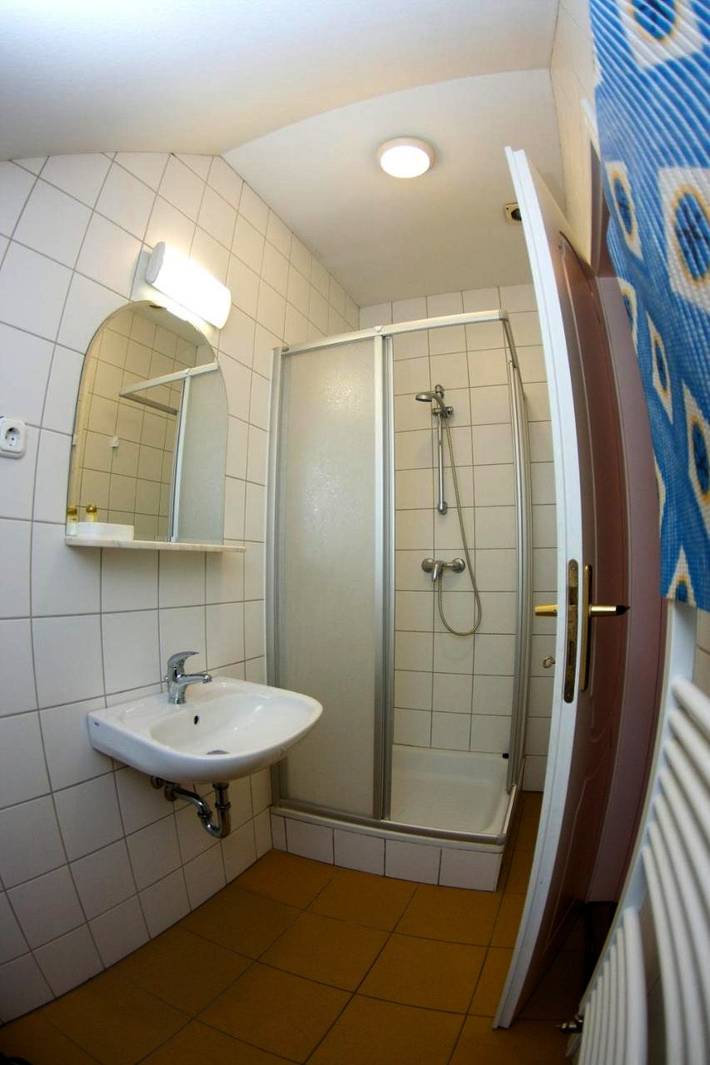Location de vacances pour 2 personnes, avec jardin et vue, animaux acceptés dans Pilisvorosvar - 4