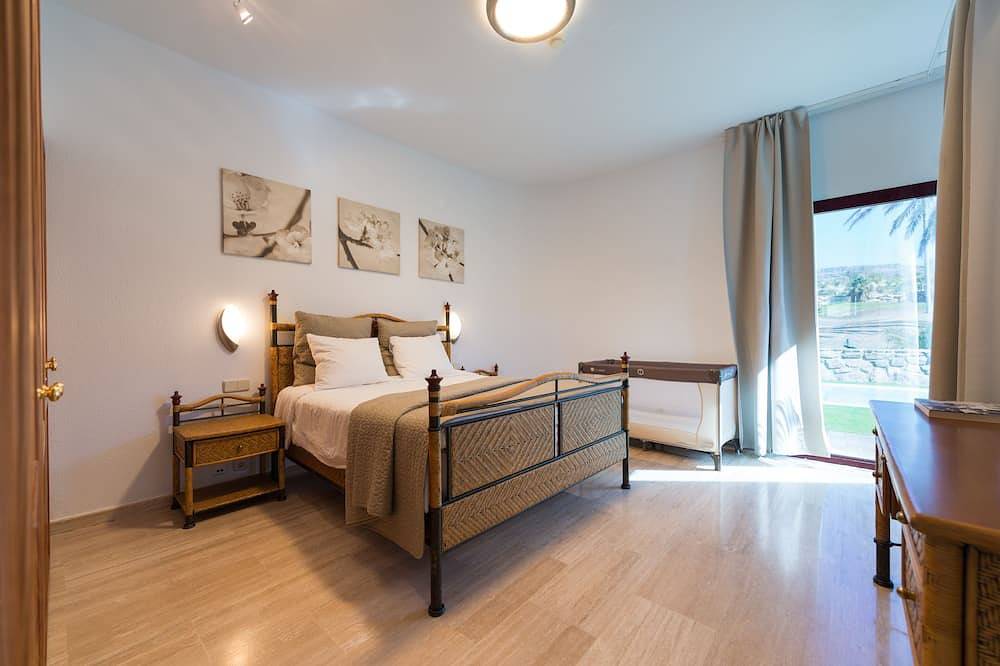 Anfi Tauro Villa Carmela, Pool, Hot Tub, Private Garden -Uninterrupted Sea Views in Pueblo de Tauro, South Gran Canaria