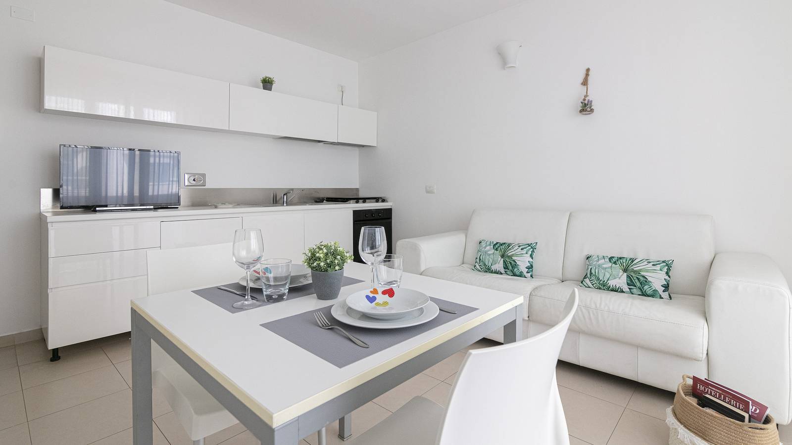 Ganze Wohnung, Ferienwohnung für 6 Personen mit Pool in Marina Di Vasto, San Salvo Marina