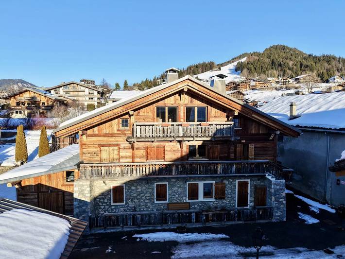 Gîte pour 5 personnes, avec balcon dans Office De Tourisme De Notre Dame De Bellecombe