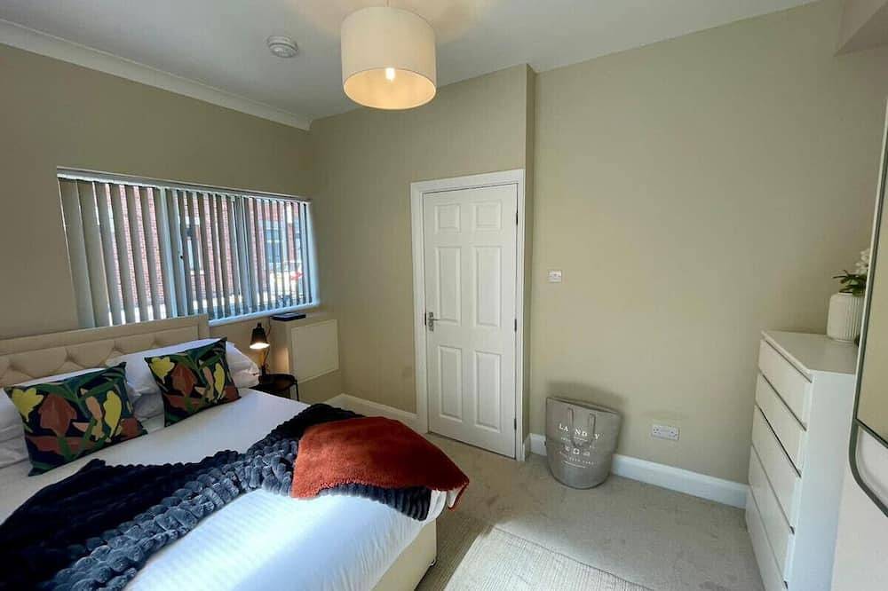 Recently Renovated Property In Stoke on Trent in Stoke-on-Trent, Midlands