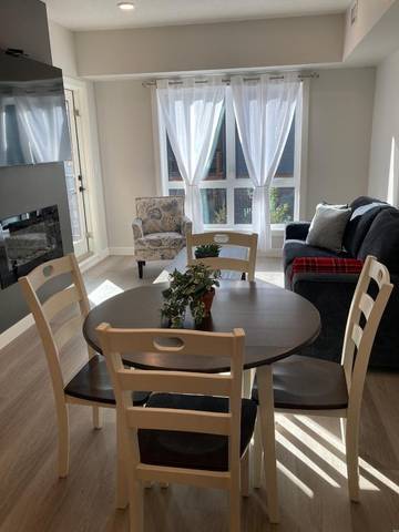 Gîte pour 2 personnes, avec jardin ainsi que piscine et vue à Canmore