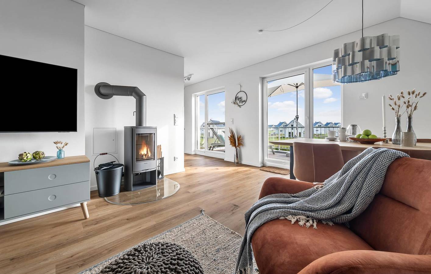 Ganze Ferienwohnung, Rückzugsort am Strand mit Terrasse und elektrischem Grill - nur wenige Schritte zum Strand in Olpenitz, Kappeln