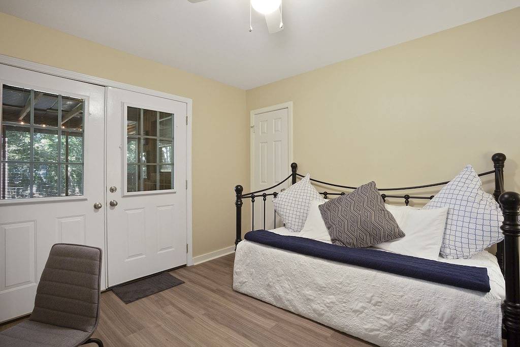 Neuer Komfort an der Küste! Jetzt Buchung für August-Dezember in Ocean Springs, Mississippi Gulf Coast