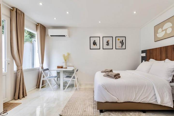 Gîte pour 2 personnes, avec jardin, animaux acceptés à Romainville - 3