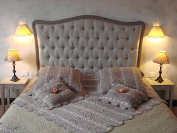 Chambre d’hôte pour 2 personnes, avec piscine ainsi que terrasse et jardin, animaux acceptés à Aloxe-Corton