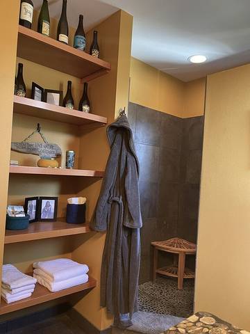 Vacation House for 12 Guests in Oregon Coast, Oregon, Picture 3