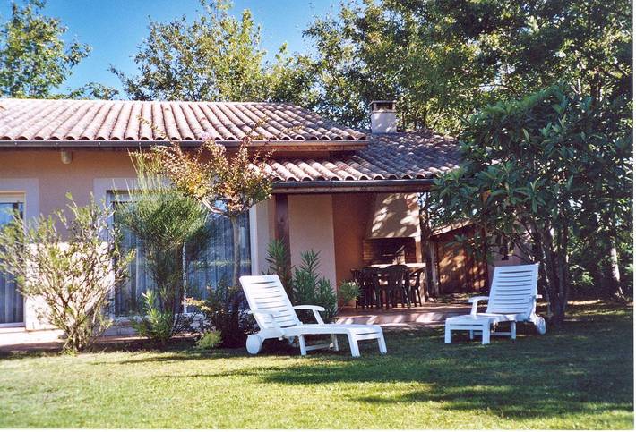 Gîte pour 6 personnes, avec jardin dans Biscarrosse (bourg) - 2