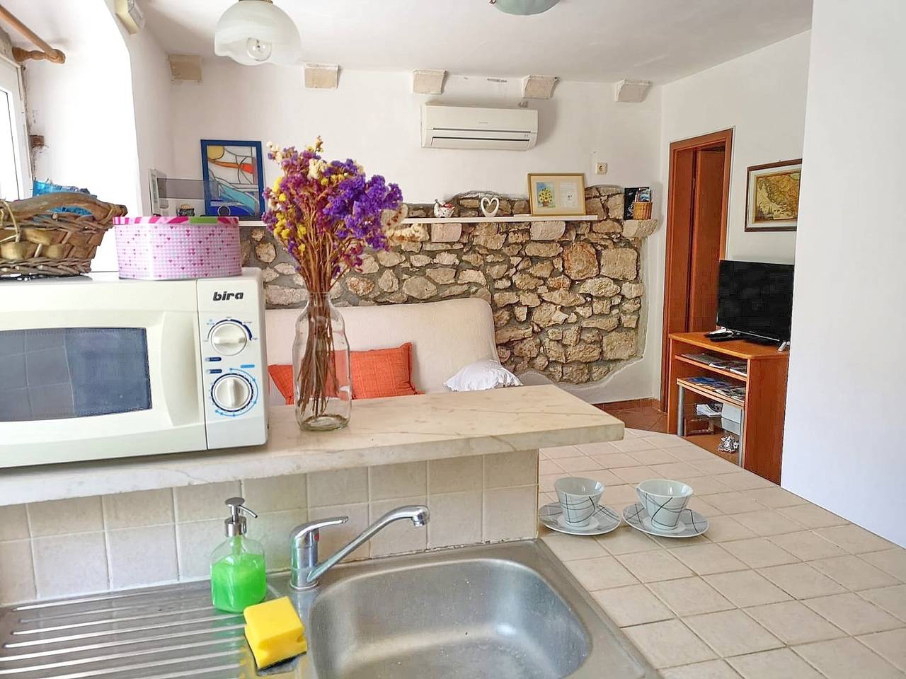 Ganze Wohnung, Olive's Apartment-Two Bedroom Apartment with Terrace in Trstenik, Peljesac