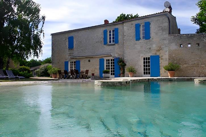 Chambre d’hôte pour 5 personnes, avec piscine et jardin en Charente-Maritime - 3
