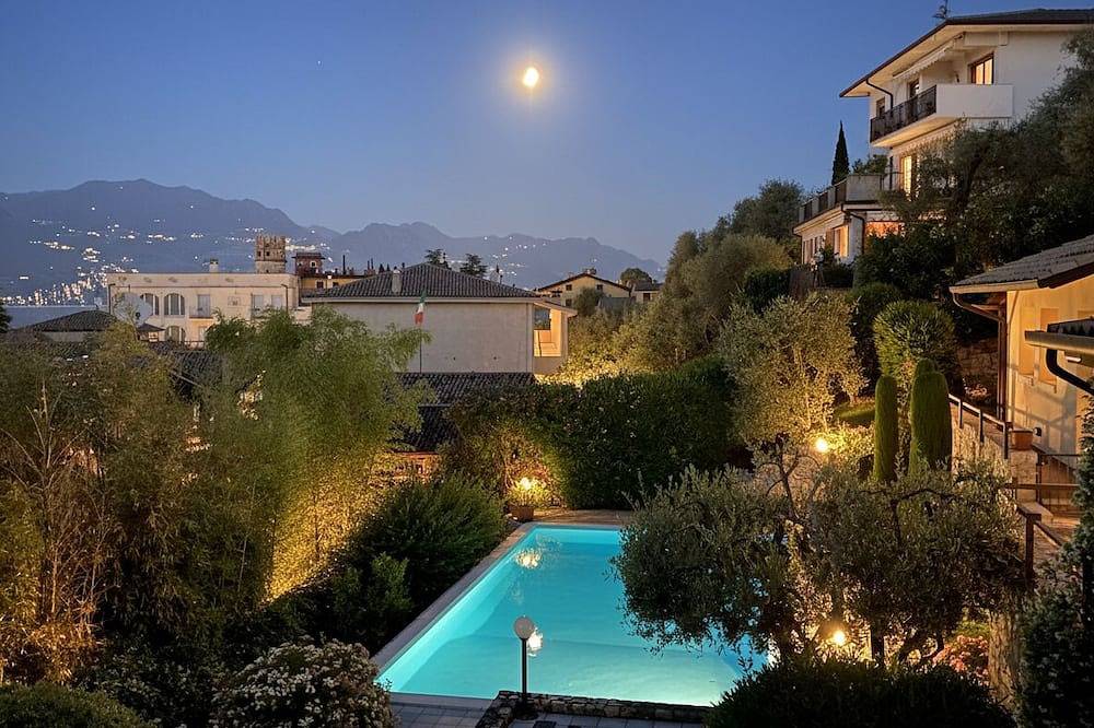 Ganze Wohnung, Wohnung 100 Meter vom Gardasee entfernt in Torri del Benaco, Gardasee-Berge