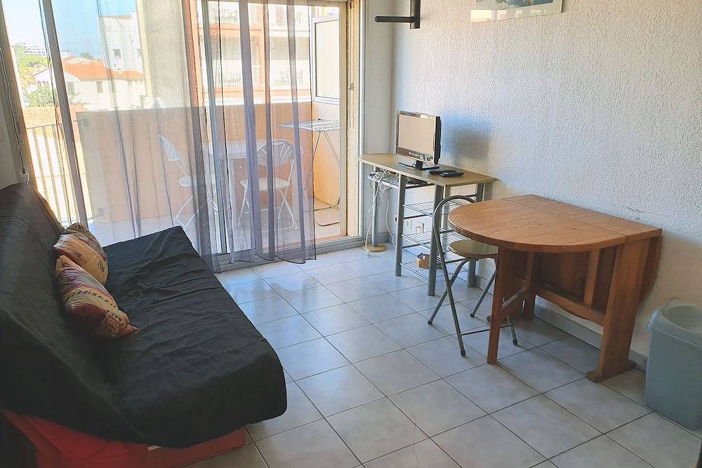 Geheel appartement, Appartement met uitzicht op zee 60 m van het strand Promo 35% tot en met 6 augustus in Saint-Cyprien-Plage, Saint-Cyprien